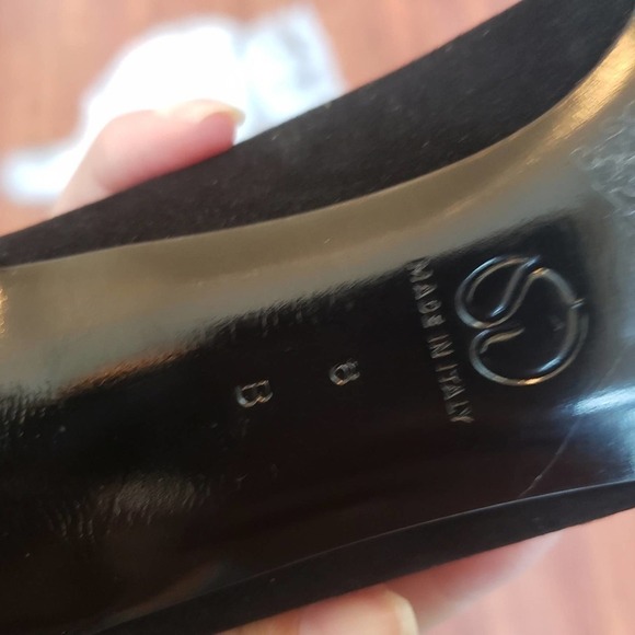 St. John Black Suede Pointed Toe Gold Trim Heels 8 - Picture 8 of 10